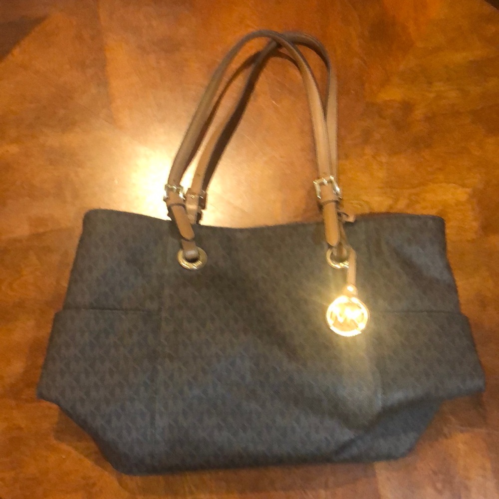 Michael Kors Jet Set East West Leather Tote